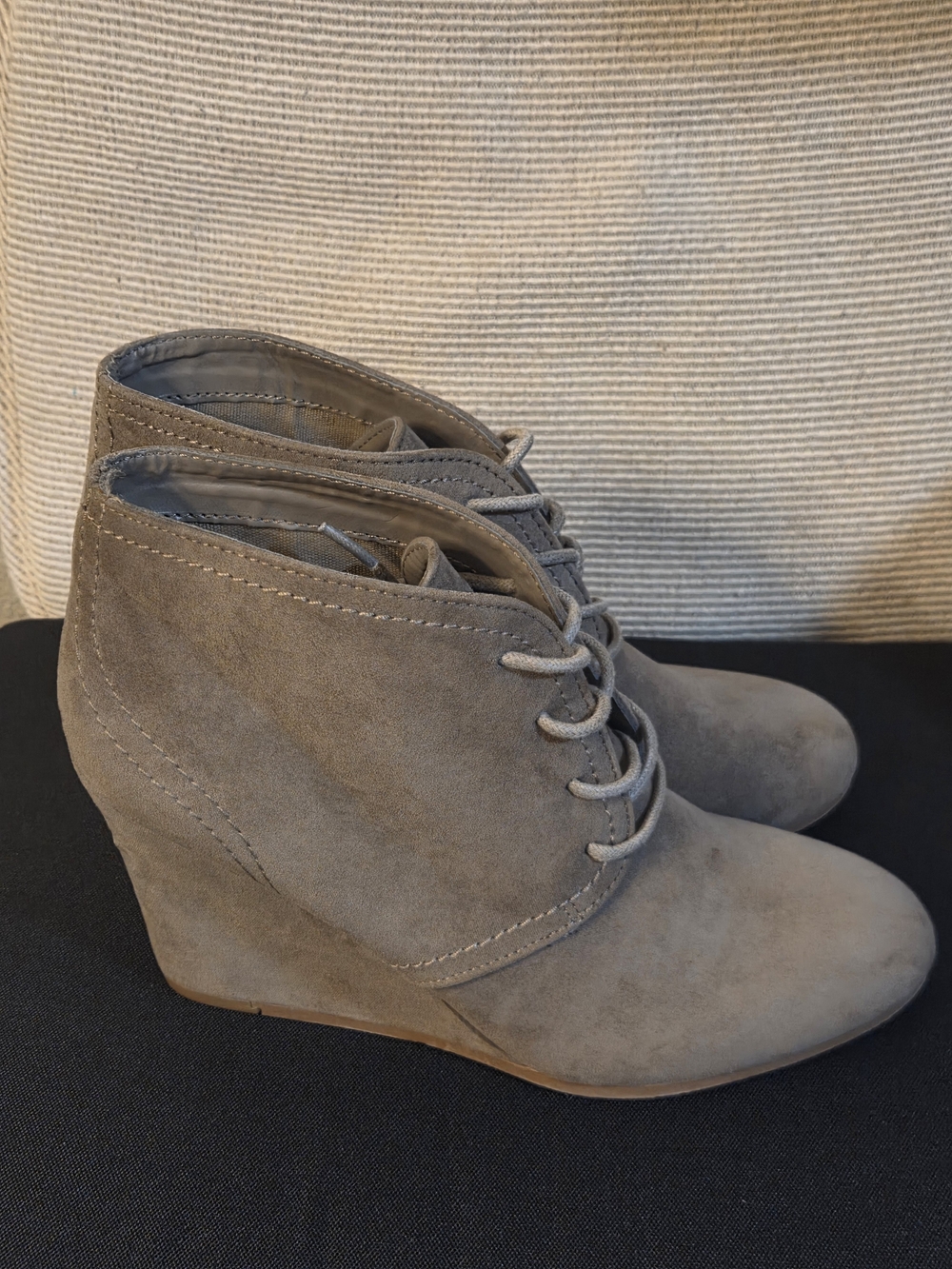 Women's Grey Suede Lace-Up Wedge Ankle Boots Size 7M